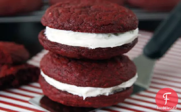 Roter Samt Whoopie Pie Cookies
