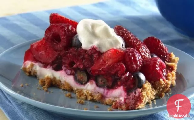Mixed-Beeren-Creme-Torte