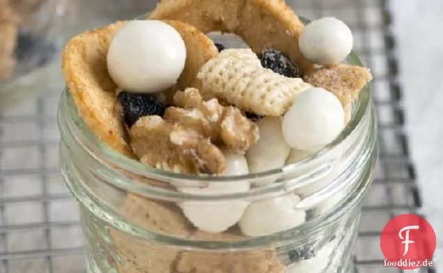 Apfel Blueberry Chex Mix