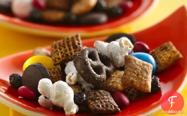 Buckin' Blueberry Chex Mix®