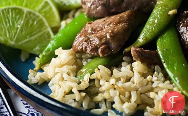 Rindfleisch Stir-fry mit Zucker und Erbsen
