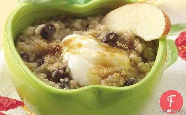 Cremiger Apfel-Rosinen-Haferflocken