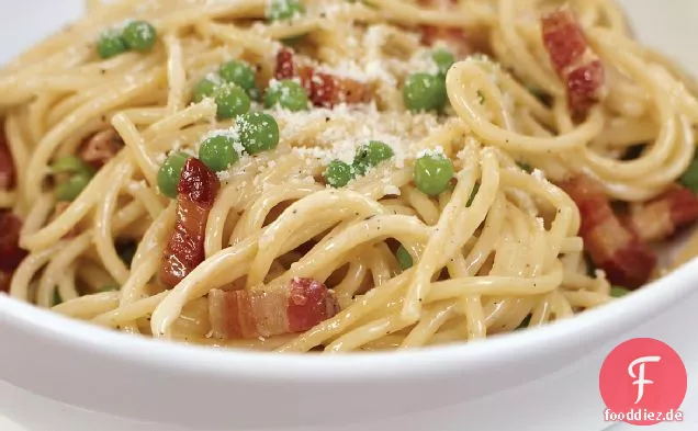 Spaghetti Carbonara mit Grünen Erbsen