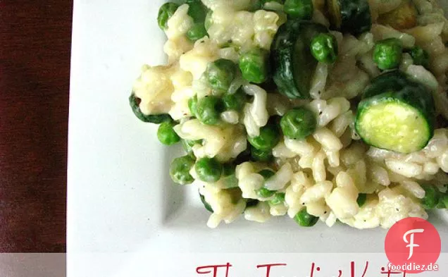 Frühlingsrisotto mit Zucchini und Erbsen