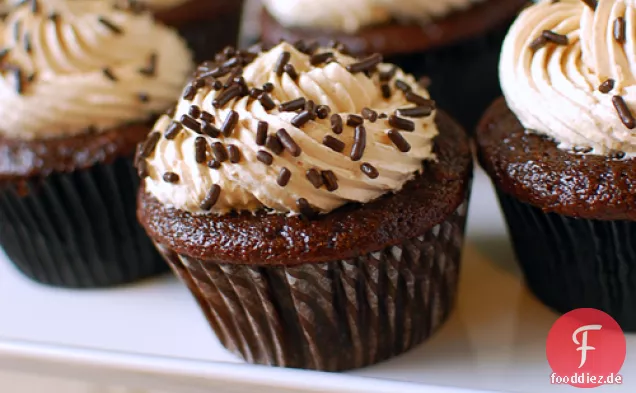 Banana Buster Brown Cupcakes