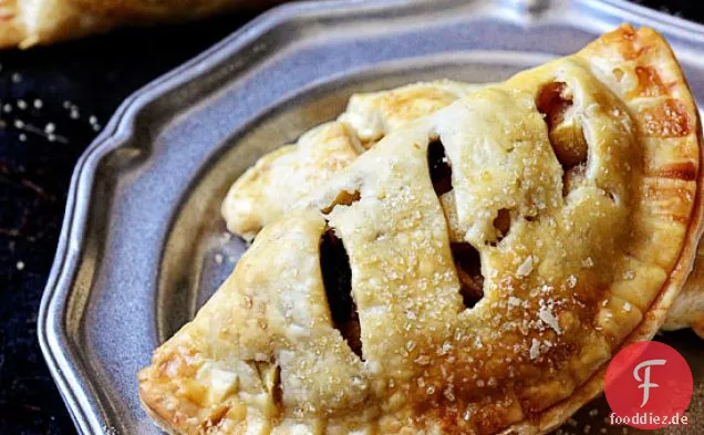 Apfel-Beeren-Hand-Kuchen