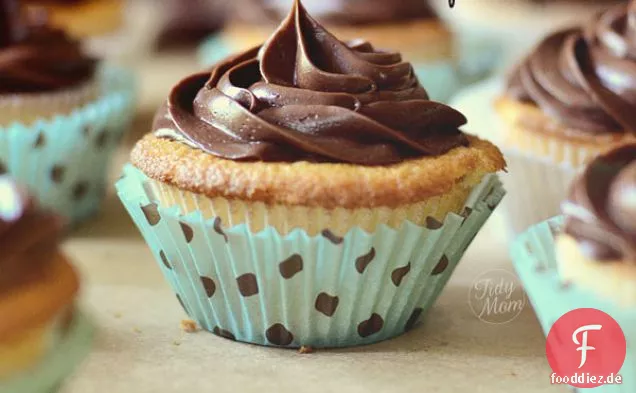 Vanille Cupcakes mit Schokoladenglasur