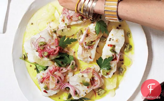 Kabeljau mit Zitrone, grüner Olive und Zwiebelgenuss