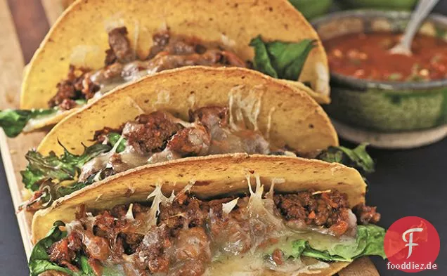 Rindfleisch und Grünkohl Tacos