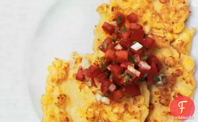 Maiskrapfen mit Salsa