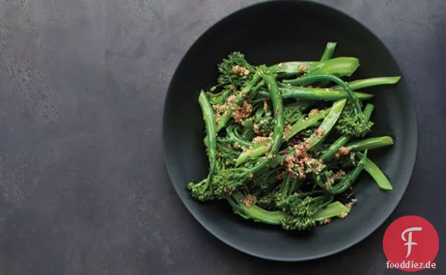 Broccolini mit würziger Sesamvinaigrette