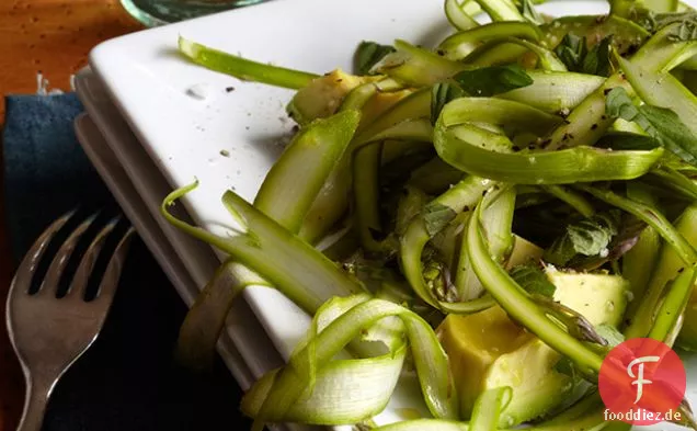 Spargel-Avocado-Salat