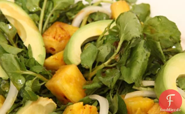Kubanischer Avocado-, Brunnenkresse- und Ananassalat (Ensalada de Aguacate, Berro, y Piña)
