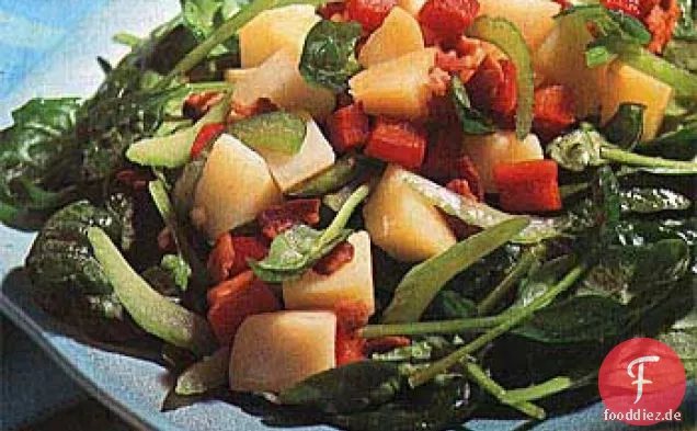 Kartoffel-Spinat-Paprika-Salat mit warmer Speckvinaigrette