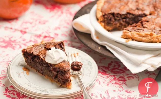 Frontera Grill Schokolade Pecan Pie mit Kaffee Schlagsahne