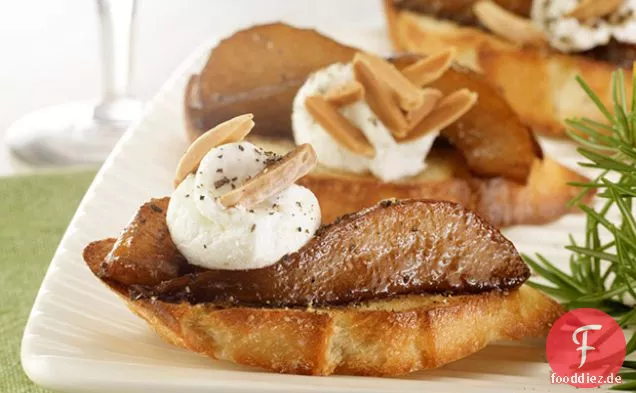 Balsamico-glasierte Birne und Ziegenkäse Crostini