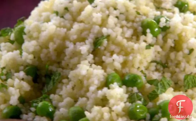 Couscous mit Erbsen und Minze