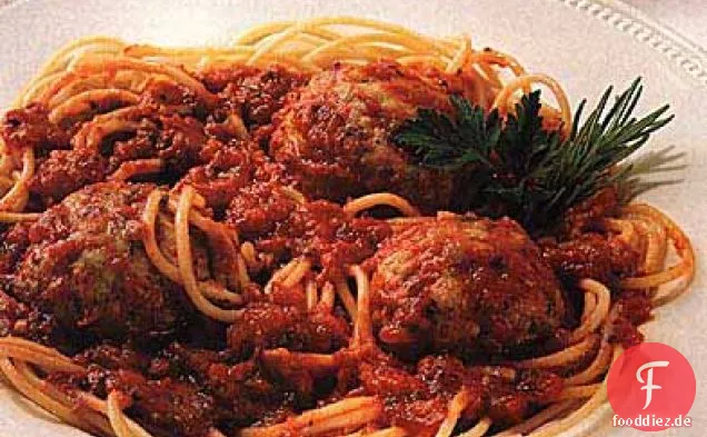 Spaghetti mit Truthahn-Pesto Fleischbällchen