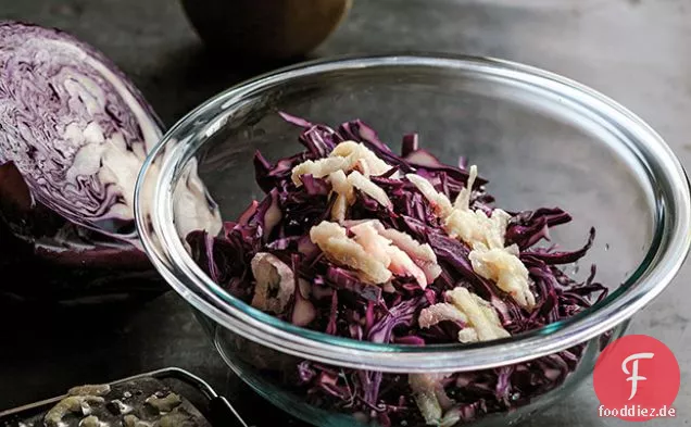 Mamas süß-saurer Rotkohl