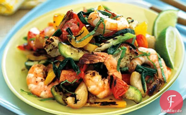Gegrillter Gazpacho-Salat mit Garnelen