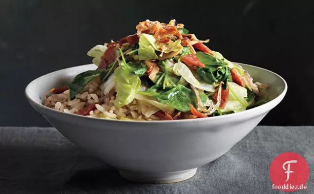 Gebratene Salate mit knusprigen Schalotten