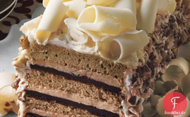 Weiße Schokoladen-Espresso-Torte mit Haselnuss-Krokant