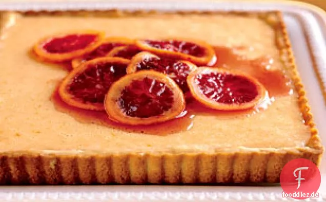 Frische Orangentorte mit Haselnusskruste