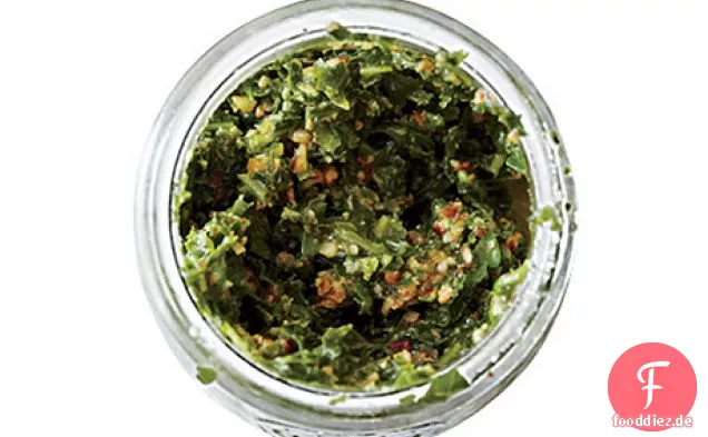Collard und Pecan Pesto