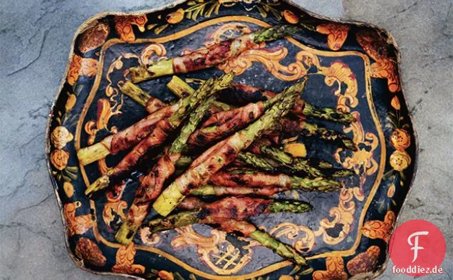 Gegrillte Pancetta-eingewickelter Spargel