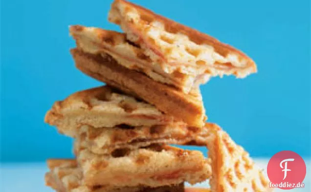 Waffled Schinken und Käse-Sandwiches