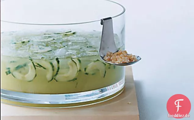Gurke, Ingwer und Sake Sangria