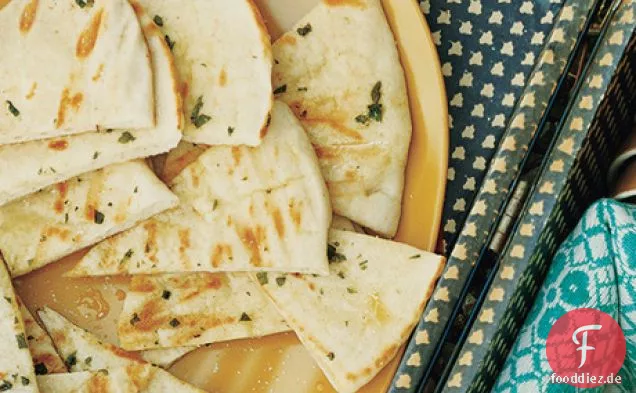 Knoblauch-Oregano gegrilltes Fladenbrot