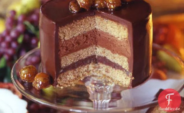Schokoladen-Kastanien-Torte mit Schokoladen-Cognac-Mousse