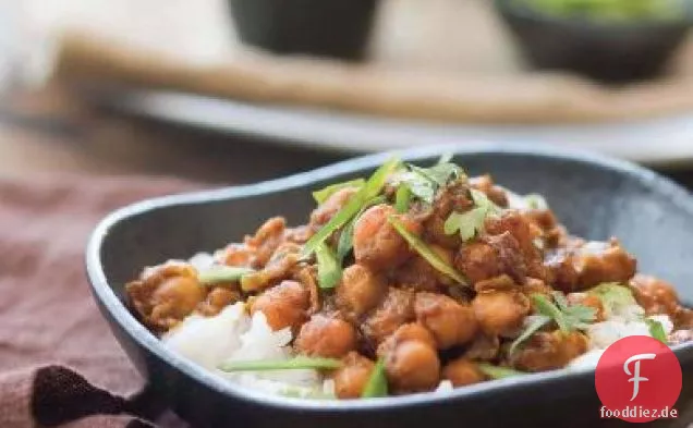 Curry-Kichererbsen mit Frischem Ingwer und Koriander