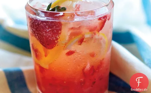 Spiked Erdbeere Zitrone Spritzer