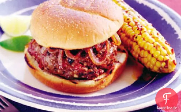 Sonnengetrocknete Tomaten-Burger mit Balsamico-glasierten Zwiebeln