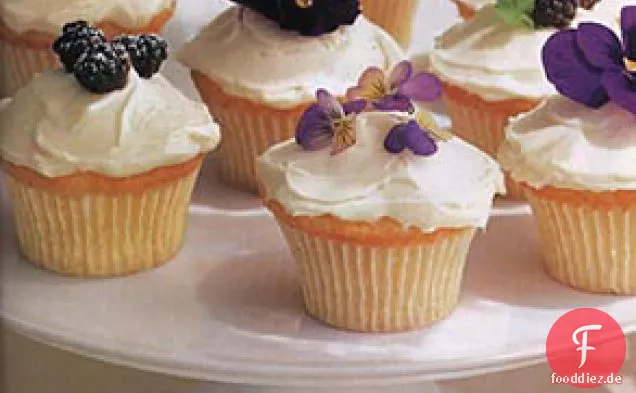 Blossom-Cupcakes Garniert