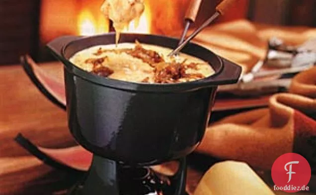 Gruyère-Fondue mit Karamellisierten Schalotten