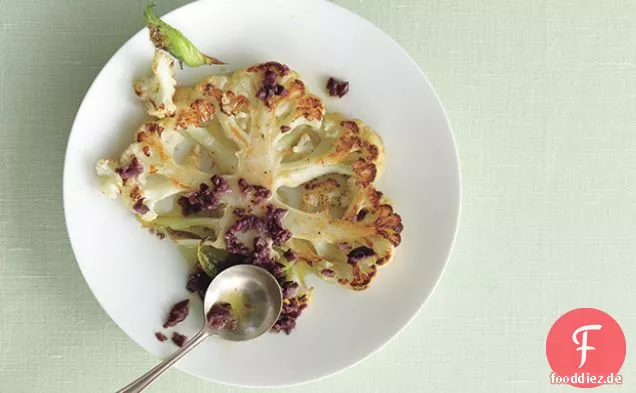 Gerösteter Blumenkohl mit Kalamata-Vinaigrette