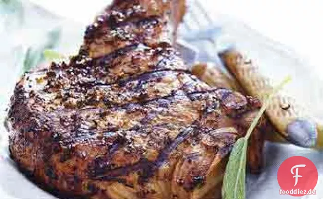 Bier-gesalzene gegrillte Schweinekoteletts