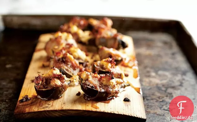 Beplankte Feigen mit Pancetta und Ziegenkäse