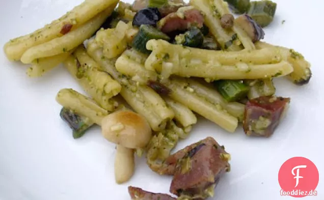 Spargel, Proscuitto und Waldpilze mit Sauerampfer Pesto