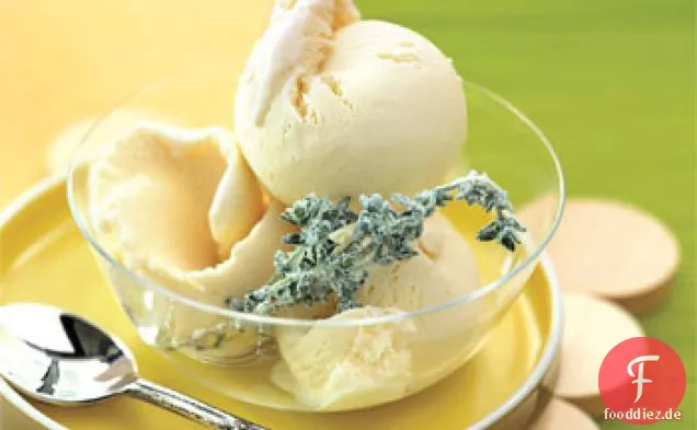 Honig-Thymian-Eis mit kandiertem Thymian