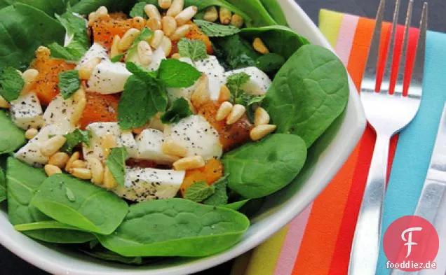 Butternut Squash, Mozzarella Und Baby Spinat