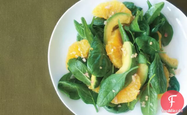 Asiatischer Spinatsalat mit Orange und Avocado