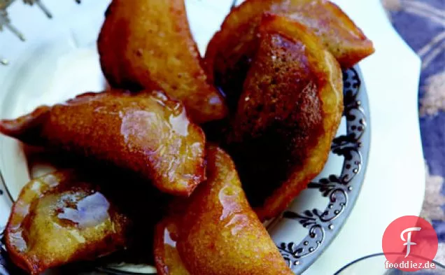 Crepes mit Käse- oder Walnussfüllung (Atayef)