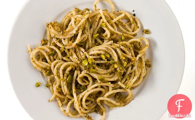 Pasta mit Pistazienpesto