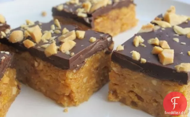No-Bake knusprige Cornflake Schokolade Erdnussbutter Bars