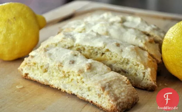 Zitrone Pinienkerne Biscotti