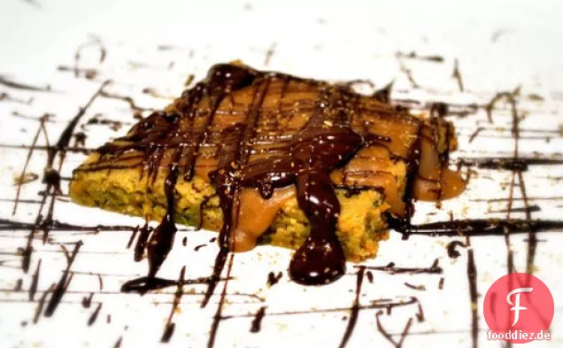 Pistazien-Millionaire ' s Shortbread mit Koriander Butterscotch